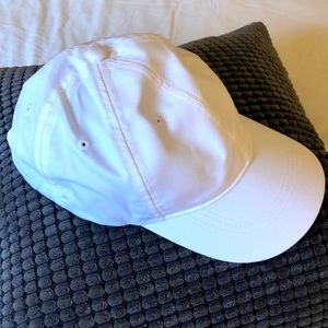 Nike White Golf Hat women’s OSFA